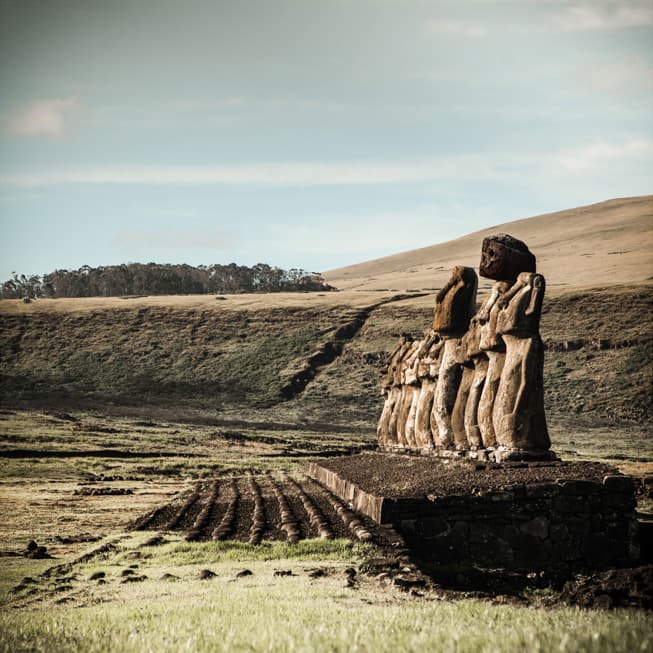 Lineup of moai statues at Ahu Tongariki from side