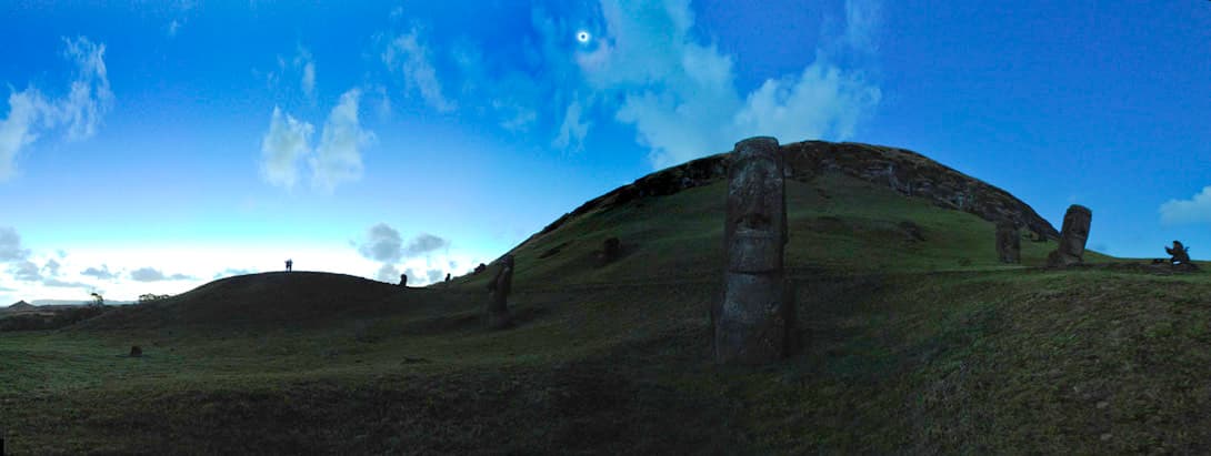 Total solar eclipse of 2010 in Rano Raraku