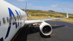 Ombordstigning på Mataveri flygplats, Rapa Nui (Påskön), Chile