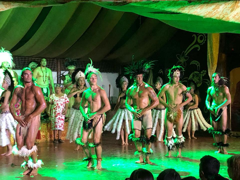 Folkloric dance at Kari Kari Cultural Ballet, Easter Island.
