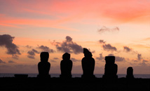 Moai sunset silhouette of Ahu Vai Uri at Tahai