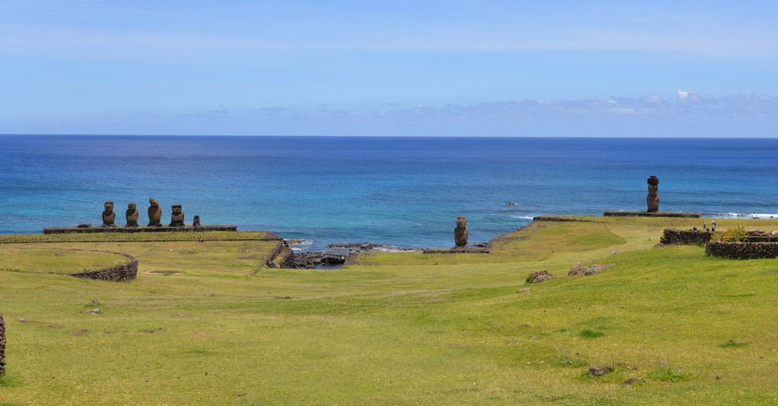 Easter Island images: Archaeology